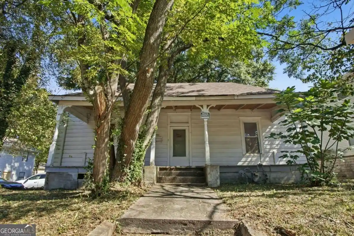 Photo 1 of Single family home for sale at 1023 Curran St Nw, Atlanta, GA 30318 | MLS# 10873574 | Listing updated on 2026-10-29