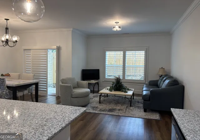 Photo 3 of Single family home for sale at 633 E 3rd St, Rome, GA 30161 | MLS# 10695092 | Listing updated on 2026-08-29