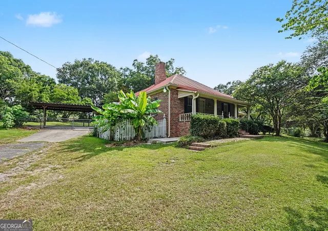 3rd image of 2021 W Hightower Trl, Conyers, GA 30012 | MLS# 10813000