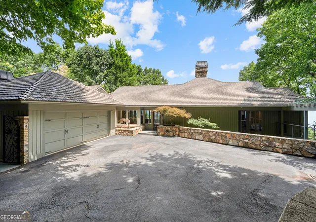 Photo 3 of Single family home for sale at 202 Sanderlin Mountain Dr N, Jasper, GA 30143 | MLS# 10821991 | Listing updated on 2026-08-22