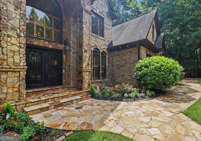 Photo 4 of Single family home for sale at 1740 Childress Dr SW, Atlanta, GA 30311 | MLS# 10813606 | Listing updated on 2026-09-22