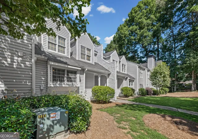Photo 3 of Condo for sale at 1113 Cannongate Xing Sw, Marietta, GA 30064 | MLS# 10808960 | Listing updated on 2026-08-10