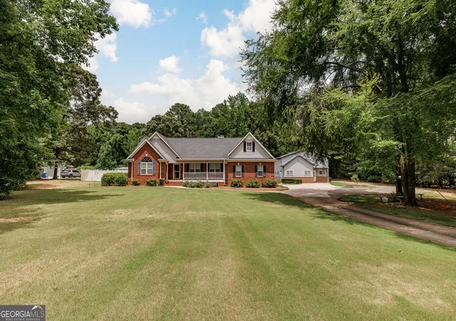 Photo 4 of Single family home for sale at 500 Harve Mathis Rd, Athens, GA 30601 | MLS# 10800359 | Listing updated on 2026-10-09