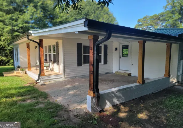 Photo 3 of Single family home for sale at 1477 S 100 Highway, Bowdon, GA 30108 | MLS# 10828329 | Listing updated on 2026-09-14