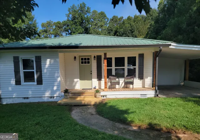 Photo 4 of Single family home for sale at 1477 S 100 Highway, Bowdon, GA 30108 | MLS# 10828329 | Listing updated on 2026-09-14