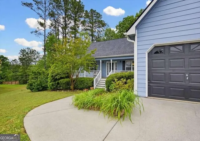 Photo 2 of Sale Pending at 108 Misty Oak Ln, Dallas, GA 30132 | MLS# 10755186 | Listing updated on 2026-09-28