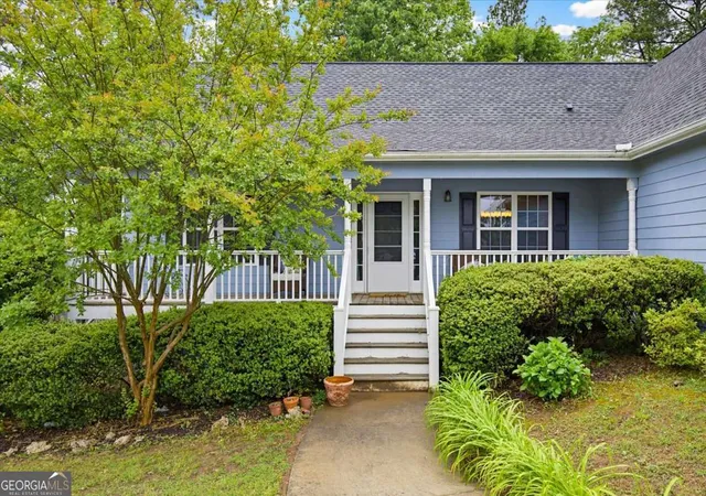 Photo 3 of Sale Pending at 108 Misty Oak Ln, Dallas, GA 30132 | MLS# 10755186 | Listing updated on 2026-09-28