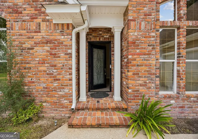 Photo 2 of Single family home for sale at 912 Riverview Dr E, St. Marys, GA 31558 | MLS# 10834970 | Listing updated on 2026-09-19