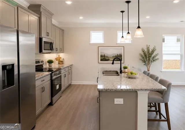 Photo 3 of Single family home for sale at 425 Perth Dr, Cartersville, GA 30121 | MLS# 10824238 | Listing updated on 2026-09-05