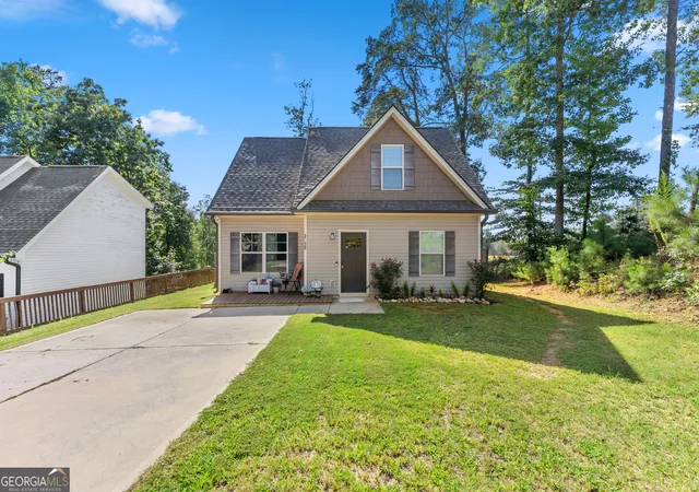 Photo 2 of Single family home for sale at 2310 Belaire Dr, Cumming, GA 30041 | MLS# 10833449 | Listing updated on 2026-08-26