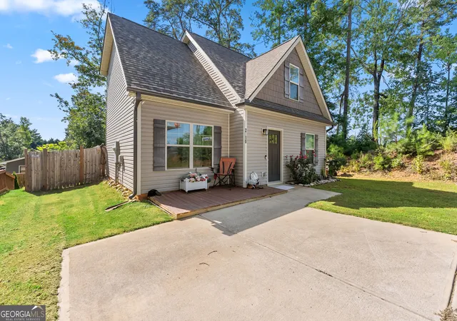 Photo 3 of Single family home for sale at 2310 Belaire Dr, Cumming, GA 30041 | MLS# 10833449 | Listing updated on 2026-08-26