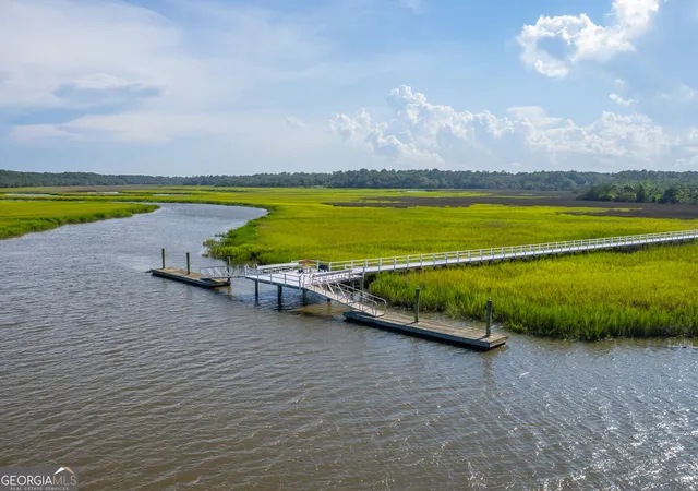Photo 4 of Single family home for sale at 105 Jones Creek Dr, St. Simons, GA 31522 | MLS# 10827039 | Listing updated on 2026-09-01