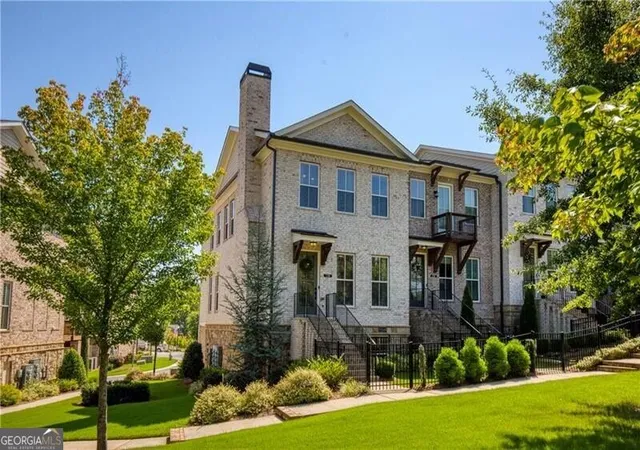Photo 2 of Townhouse for sale at 136 Everley Walk, Alpharetta, GA 30009 | MLS# 10829307 | Listing updated on 2026-09-03