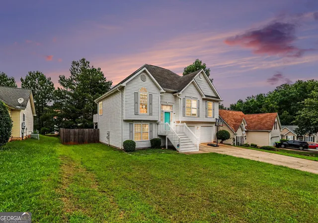Photo 3 of Single family home for sale at 3404 Medina Dr, Jonesboro, GA 30236 | MLS# 10807843 | Listing updated on 2026-09-01