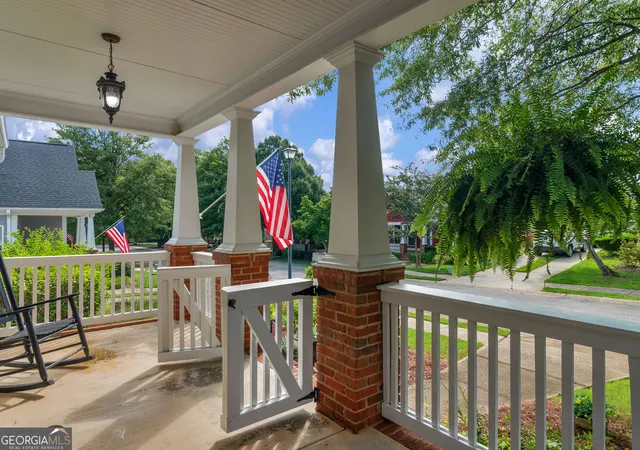 Photo 3 of Sale Pending at 185 Ryan Ln, Covington, GA 30014 | MLS# 10831109 | Listing updated on 2026-10-09