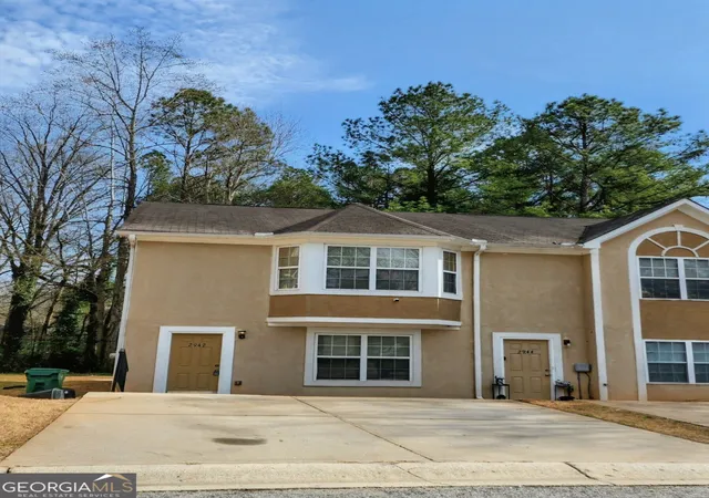Homes for sale in Lithonia, GA | 2942 Fields Dr, Lithonia, GA 30038 | MLS# 10724147
