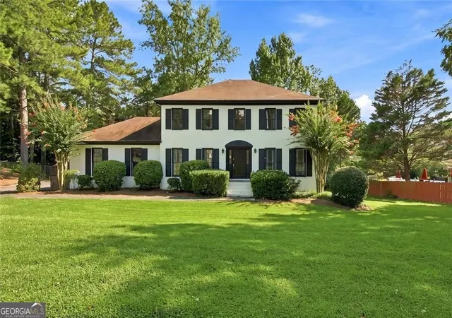 Photo 2 of Single family home for sale at 1494 Oak Springs Dr, Marietta, GA 30066 | MLS# 10823956 | Listing updated on 2026-09-11