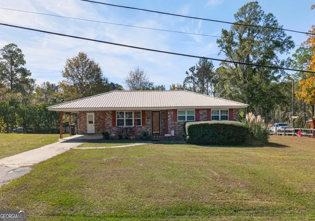 Homes for sale in Reidsville, GA | 104 Azalea Ln, Reidsville, GA 30453 | MLS# 10720337