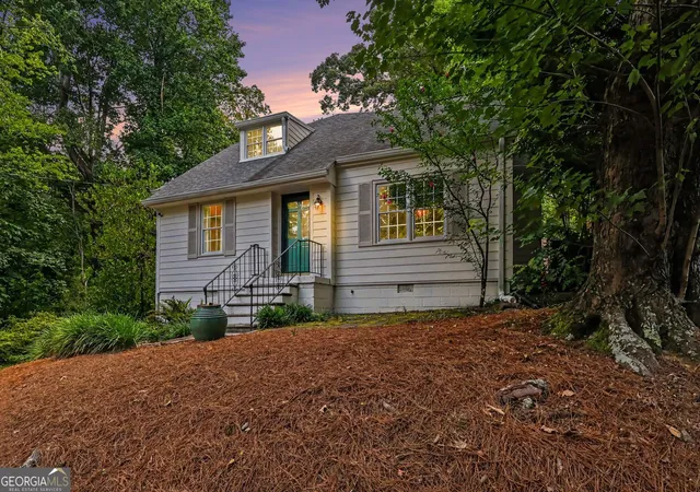 Photo 2 of Sale Pending at 3055 Skyland Dr Ne, Atlanta, GA 30341 | MLS# 10799416 | Listing updated on 2026-09-02
