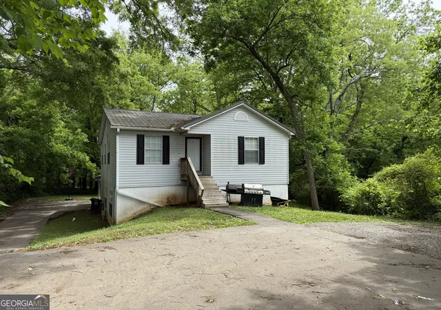 2nd image of 1300 Calhoun Ave Ne, Rome, GA 30161 | MLS# 10754824