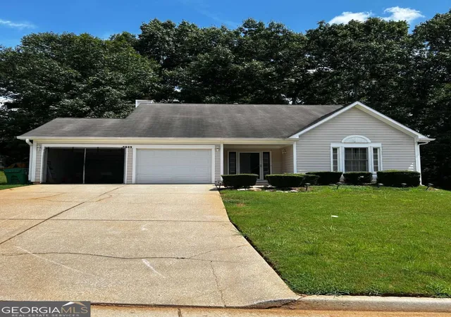 Photo 1 of Single family home for sale at 4949 Penscot Wy, Stone Mountain, GA 30088 | MLS# 10826108 | Listing updated on 2026-09-18