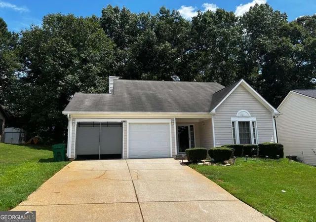 Photo 2 of Single family home for sale at 4949 Penscot Wy, Stone Mountain, GA 30088 | MLS# 10826108 | Listing updated on 2026-09-18
