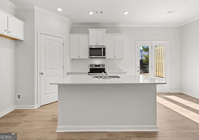 4th image of 3018 Manor Hill Pl, Union City, GA 30291 | MLS# 10830464