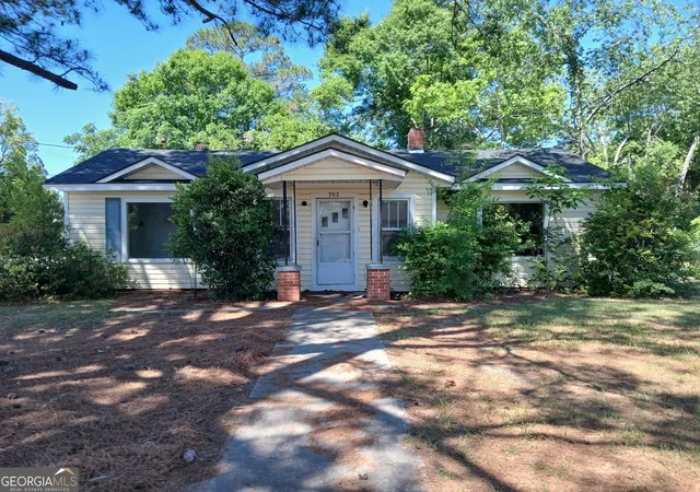 Homes for sale in Alma, GA | 702 N Church, Alma, GA 31510 | MLS# 10737922