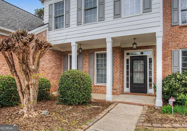 Photo 3 of Single family home for sale at 2725 Ivy Hl Dr, Buford, GA 30519 | MLS# 10723631 | Listing updated on 2026-06-24