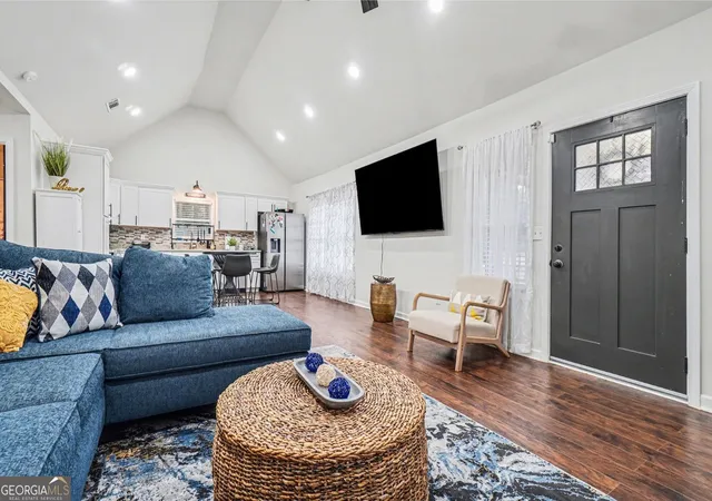 Photo 3 of Single family home for sale at 3450 W County Line Rd, Douglasville, GA 30135 | MLS# 10669921 | Listing updated on 2026-09-12