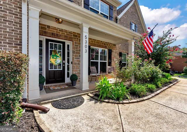 Photo 3 of Single family home for sale at 5303 Timber Wild Ln, Buford, GA 30518 | MLS# 10829099 | Listing updated on 2026-09-09
