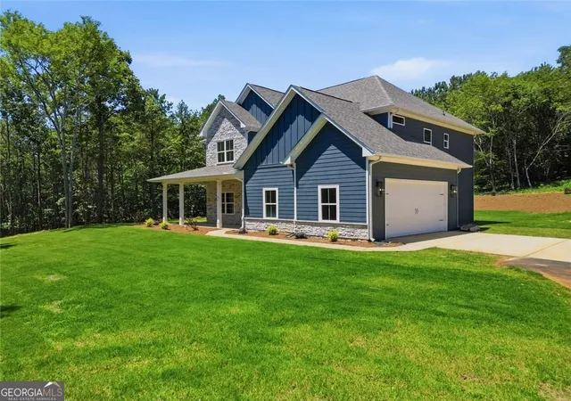 Photo 3 of Single family home for sale at 31 Kirk Rd Nw, White, GA 30184 | MLS# 10783331 | Listing updated on 2026-10-08