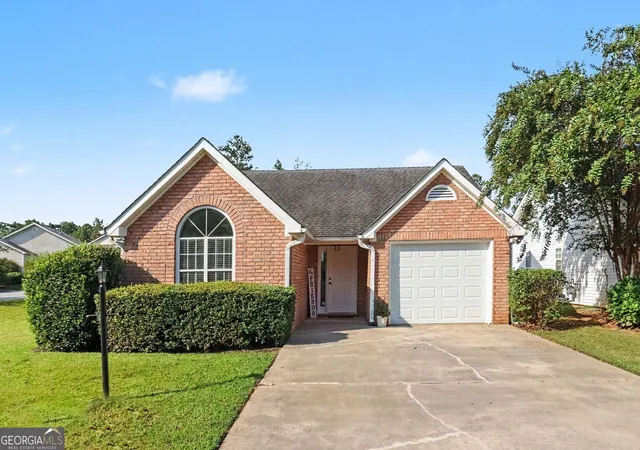 5th image of 37 Greentree Dr, Newnan, GA 30265 | MLS# 10830972