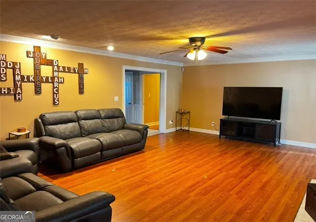 Photo 4 of Single family home for sale at 1501 Shoals Crk Dr SW, Conyers, GA 30094 | MLS# 10696362 | Listing updated on 2026-06-15