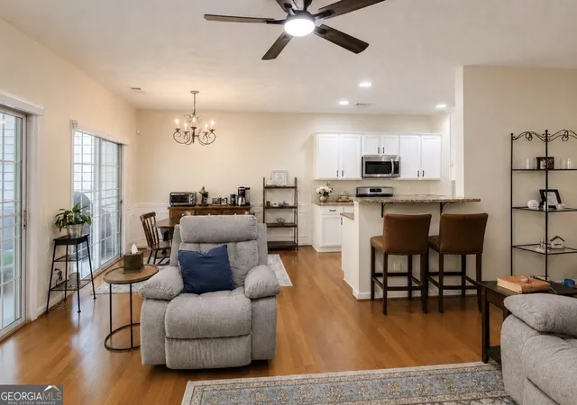 Photo 3 of Sale Pending at 3544 Lantern View Ln, Scottdale, GA 30079 | MLS# 10776898 | Listing updated on 2026-09-14