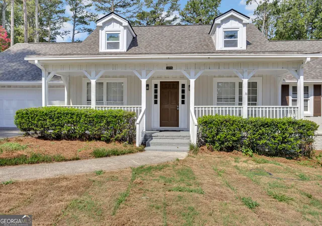 Photo 2 of Single family home for sale at 3775 Clubhouse Ln Se, Conyers, GA 30094 | MLS# 10831478 | Listing updated on 2026-09-17