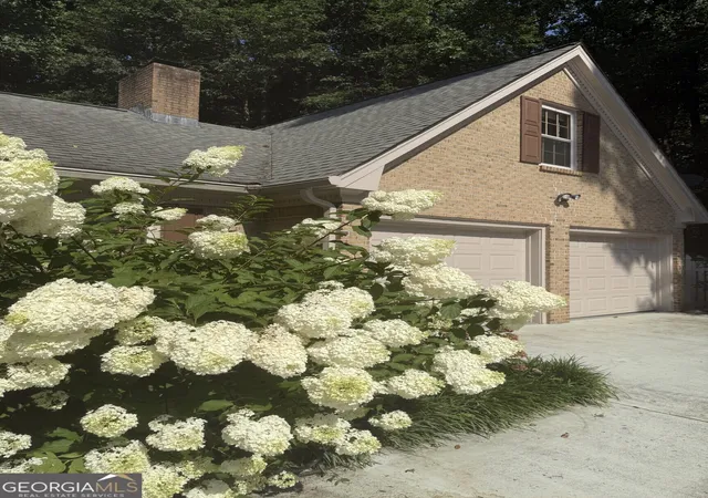 Photo 3 of Single family home for sale at 5382 Lanford Springs Ct, Lilburn, GA 30047 | MLS# 10726334 | Listing updated on 2026-09-05