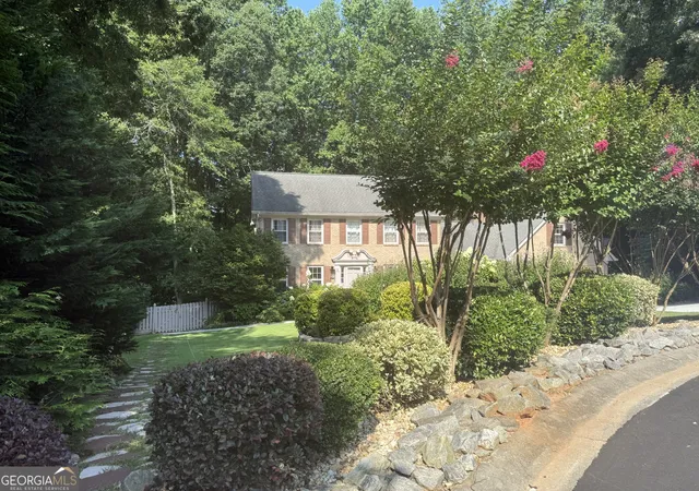Photo 3 of Single family home for sale at 5382 Lanford Springs Ct, Lilburn, GA 30047 | MLS# 10726334 | Listing updated on 2026-09-05