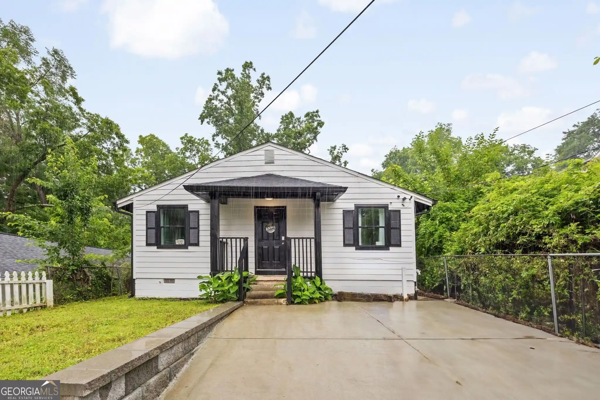 Photo 1 of Single family home for sale at 1268 Ladd St Sw, Atlanta, GA 30310 | MLS# 10854391 | Listing updated on 2026-10-22
