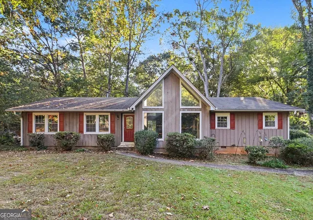 Photo 1 of Single family home for sale at 4032 Kings Hwy, Douglasville, GA 30135 | MLS# 10871540 | Listing updated on 2026-10-28