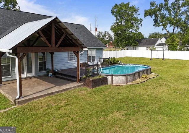4th image of 415 Walter St, Odum, GA 31555 | MLS# 10802013