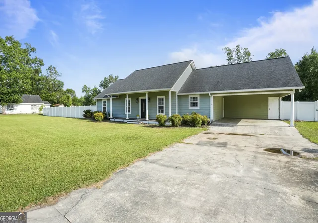 5th image of 415 Walter St, Odum, GA 31555 | MLS# 10802013
