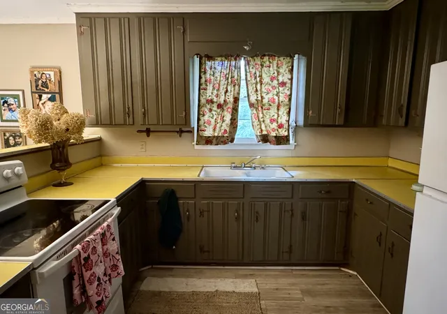 Photo 3 of Single family home for sale at 2976 Woodhaven Cir, Macon, GA 31204 | MLS# 10794701 | Listing updated on 2026-07-14