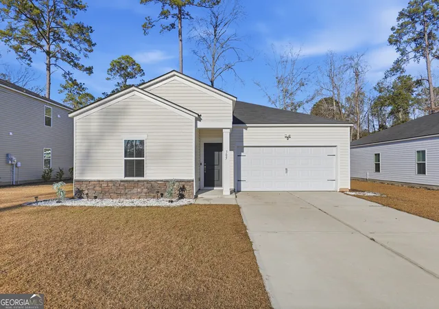 Photo 2 of Single family home for sale at 305 Lillian St, Rincon, GA 31326 | MLS# 10675363 | Listing updated on 2026-08-18