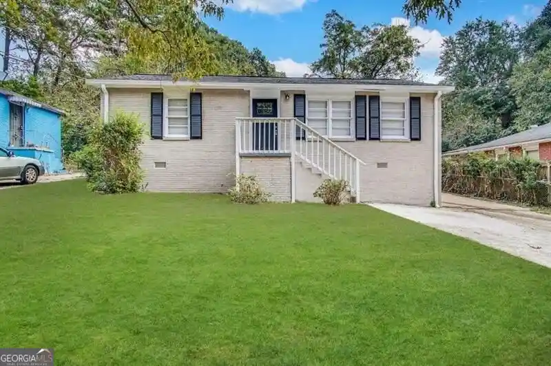 Photo 1 of Single family home for sale at 2932 Sw Diana Dr, Atlanta, GA 30315 | MLS# 10855503 | Listing updated on 2026-10-24
