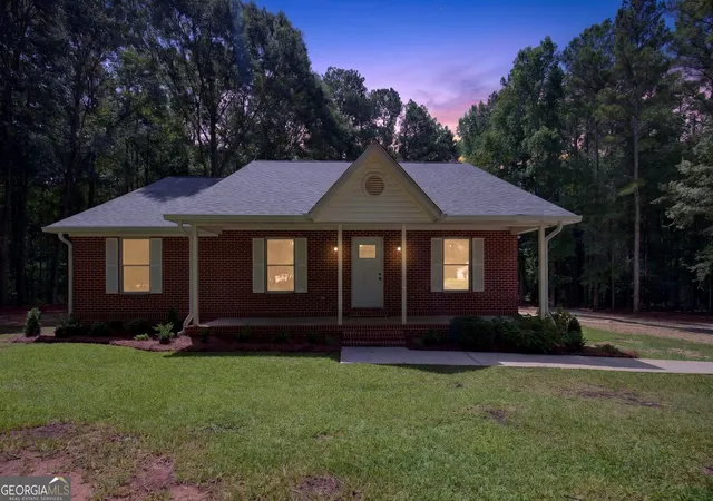 2nd image of 174 Rockhouse Rd, Senoia, GA 30276 | MLS# 10811876