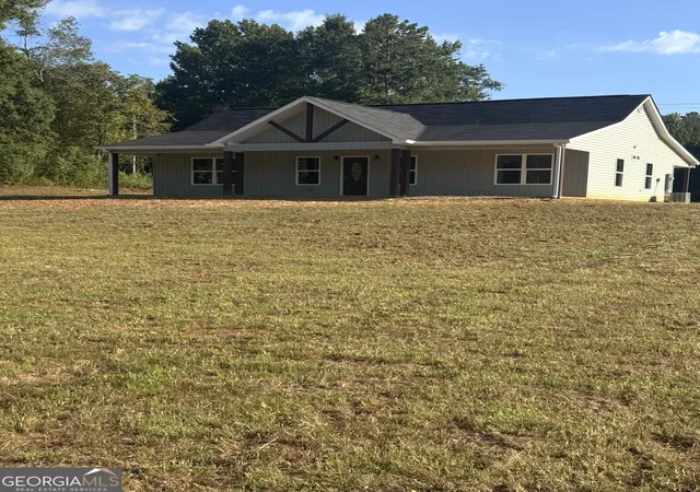 Photo 2 of Single family home for sale at 14885 Hwy 46, Heflin, AL 36264 | MLS# 10802917 | Listing updated on 2026-08-24