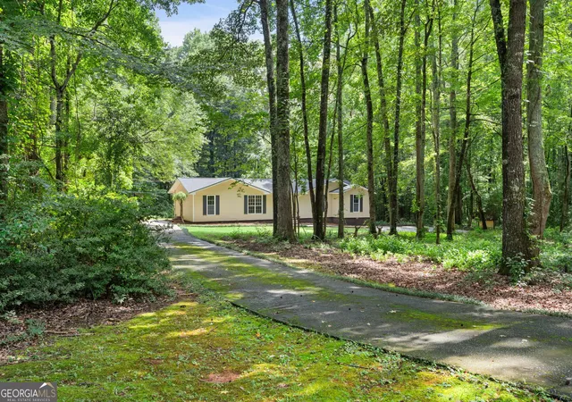 Photo 3 of Single family home for sale at 419 Marcella Ave, Sharpsburg, GA 30277 | MLS# 10814413 | Listing updated on 2026-09-17