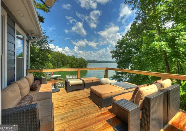 Photo 2 of Single family home for sale at 209 Marina Dr, Blue Ridge, GA 30513 | MLS# 10834275 | Listing updated on 2026-09-10