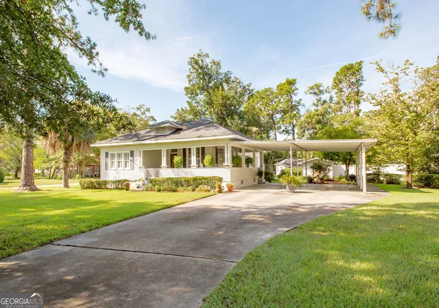 Photo 1 of Sale Pending at 510 Magnolia Dr, Waycross, GA 31501 | MLS# 10835662 | Listing updated on 2026-08-30